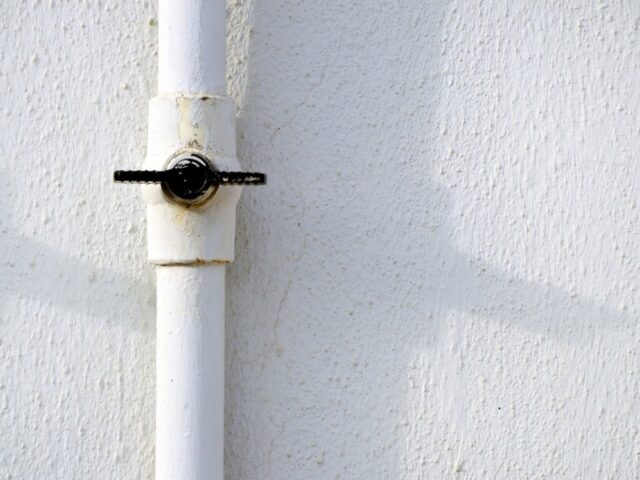 Meilleurs outils pour réparer une fuite d&rsquo;eau domestique