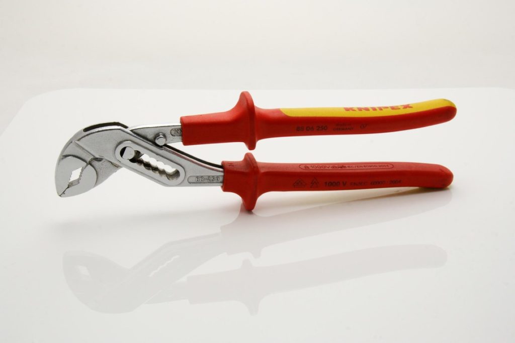 Installateur de pompes à Poitiers : services et démarches